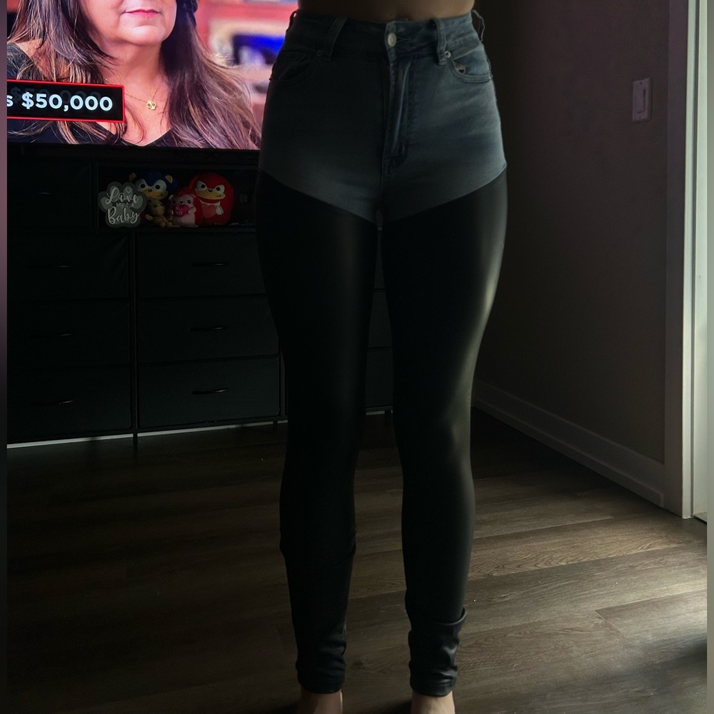 AKIRA High Rise Black and Gray Skinny Jeans